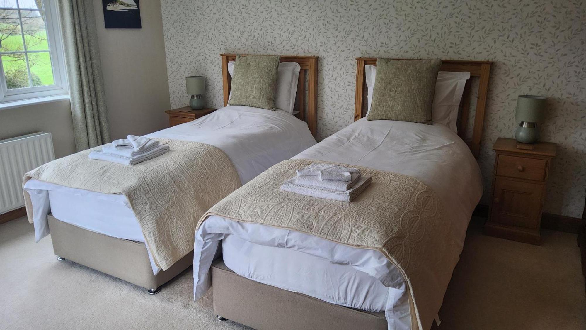 Bed and Breakfast Ha'Penny Acre Sherfield English Exteriér fotografie