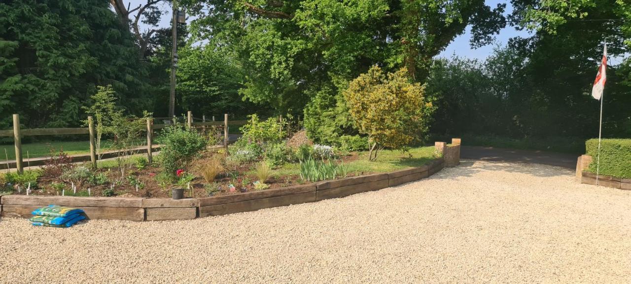 Bed and Breakfast Ha'Penny Acre Sherfield English Exteriér fotografie